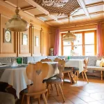 Hotel Bichlhof 3*